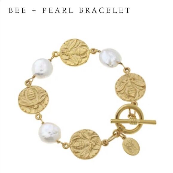 - - Bee and pearl bracelet - Picture 1 of 2